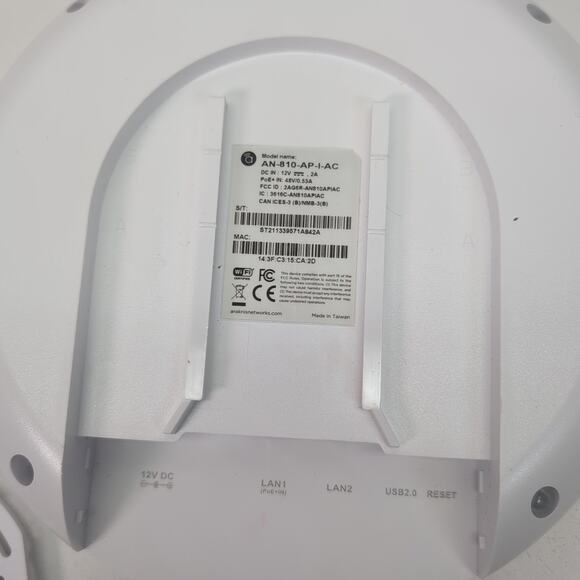 Araknis Networks AN-810-AP-I-AC Indoor Wireless Access Point (WAP) - Picture 3 of 8